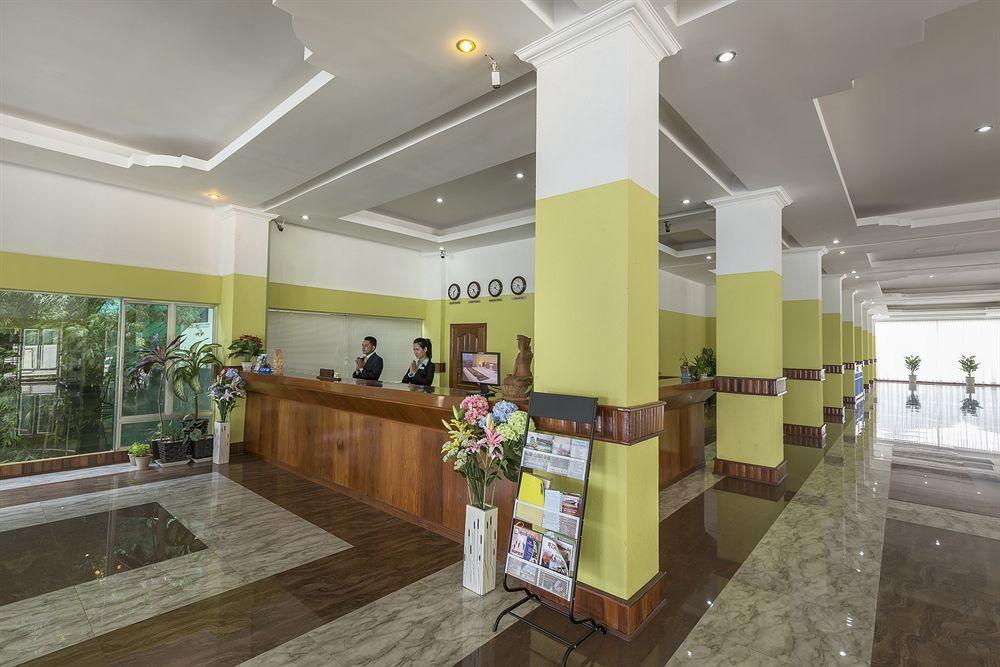 High Sky Hotel Phnom Penh Exterior photo